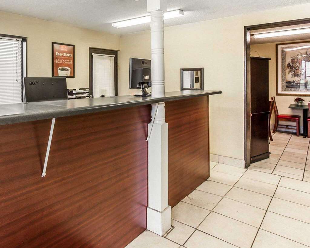 Econo Lodge Richburg Interior photo